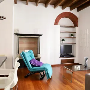 Duca Di Porta Romana, Viaorti Appartamento Milano