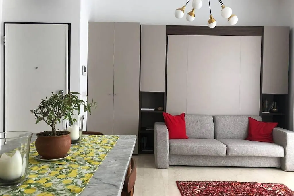 Ampio ed incantevole monolocale a CityLife Milano Appartamento