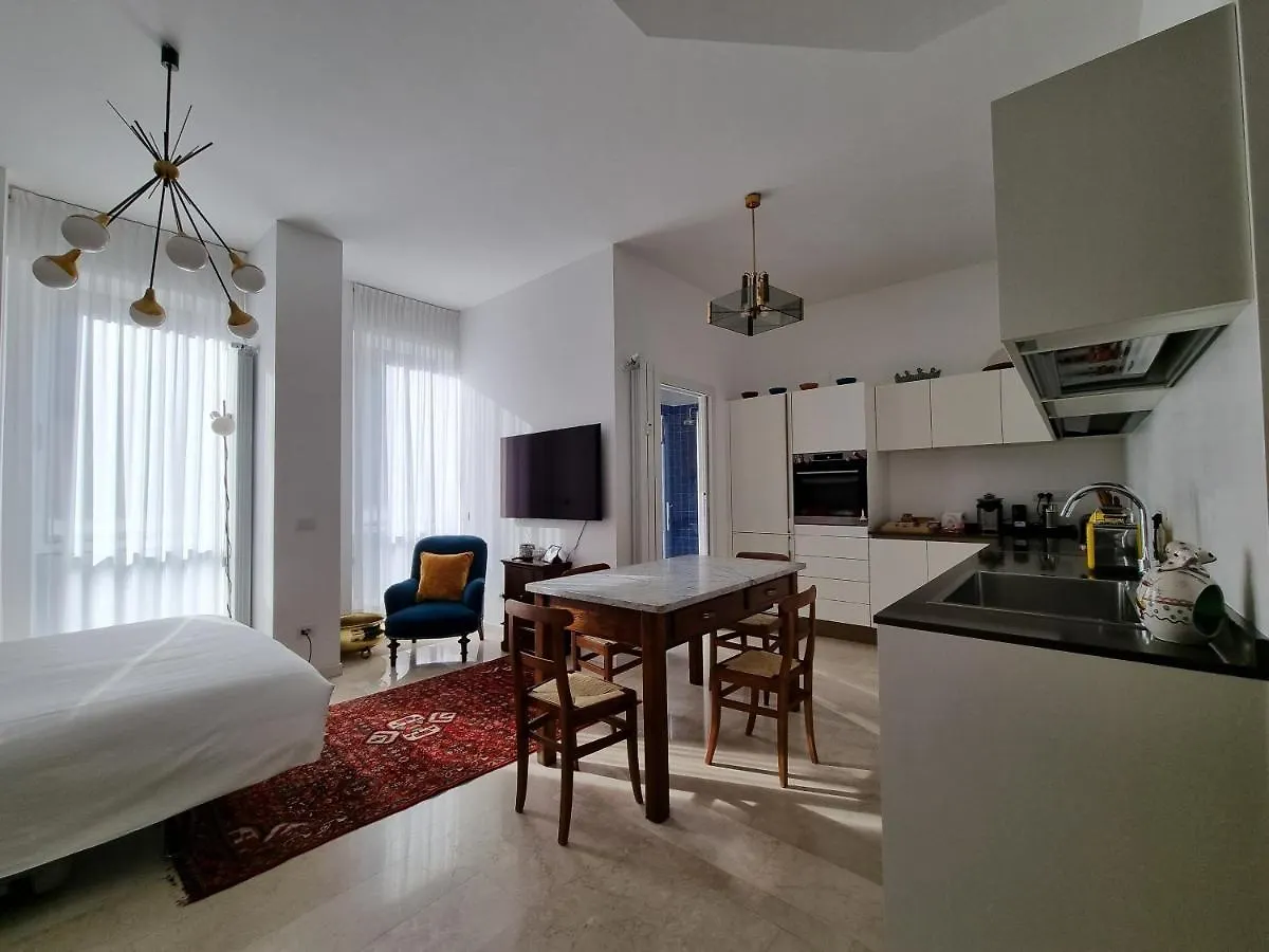 Ampio ed incantevole monolocale a CityLife Milano Italia